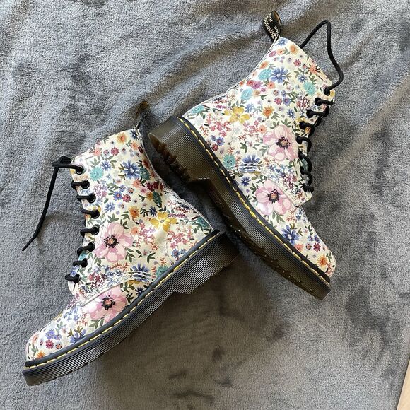 DR MARTENS Boots Womens 5  PASCAL Wanderlust Bone White Floral Leather Rare New - Picture 4 of 9